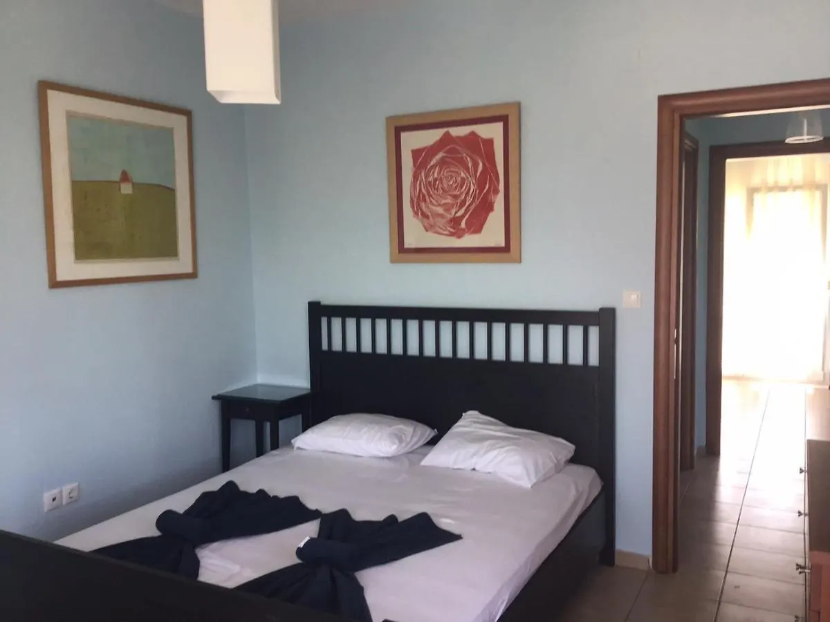 Villa Paradise Polychrono 0*,  Greece
